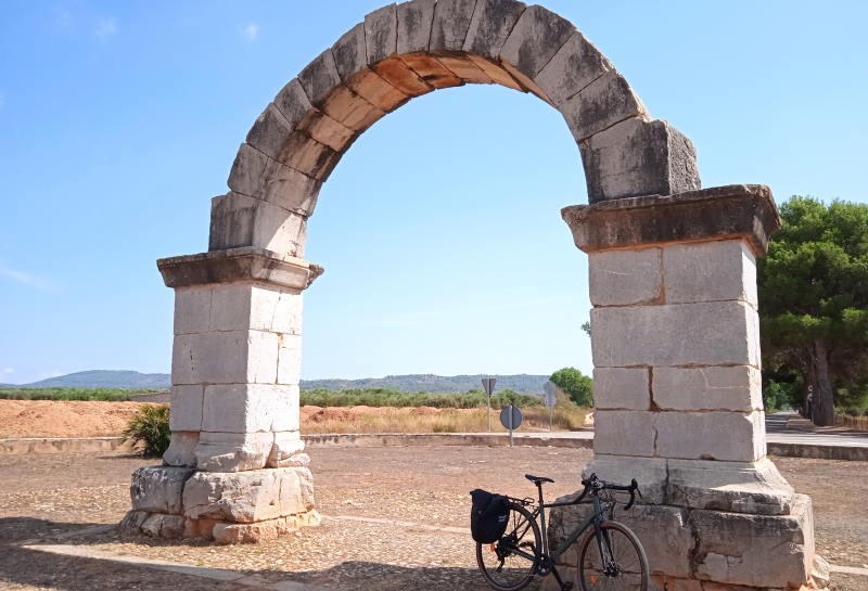 arco romano de cabanes
