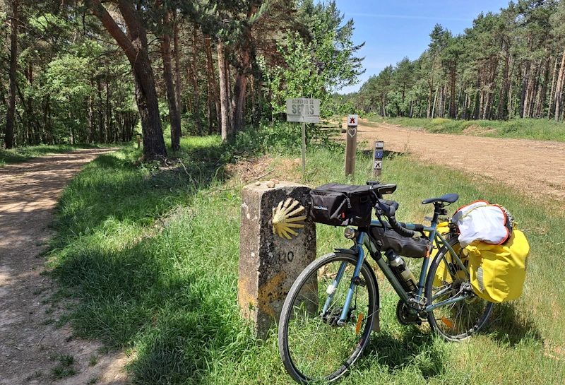 BURGOS EN BICI CON ALFORJAS: RUTA CIRCULAR POR LA PROVINCIA 5 Camino de Santiago en bici